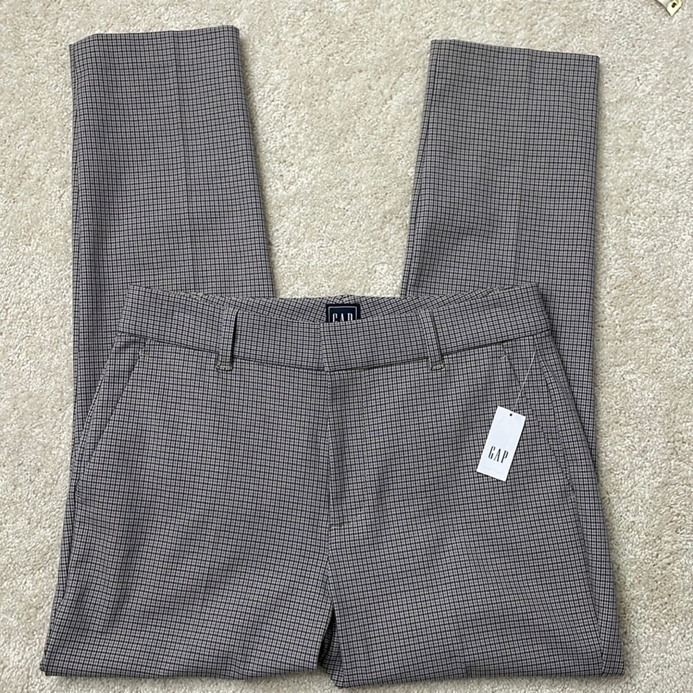 NWT ankle Gap Slim fit stretchable pants. Size 8